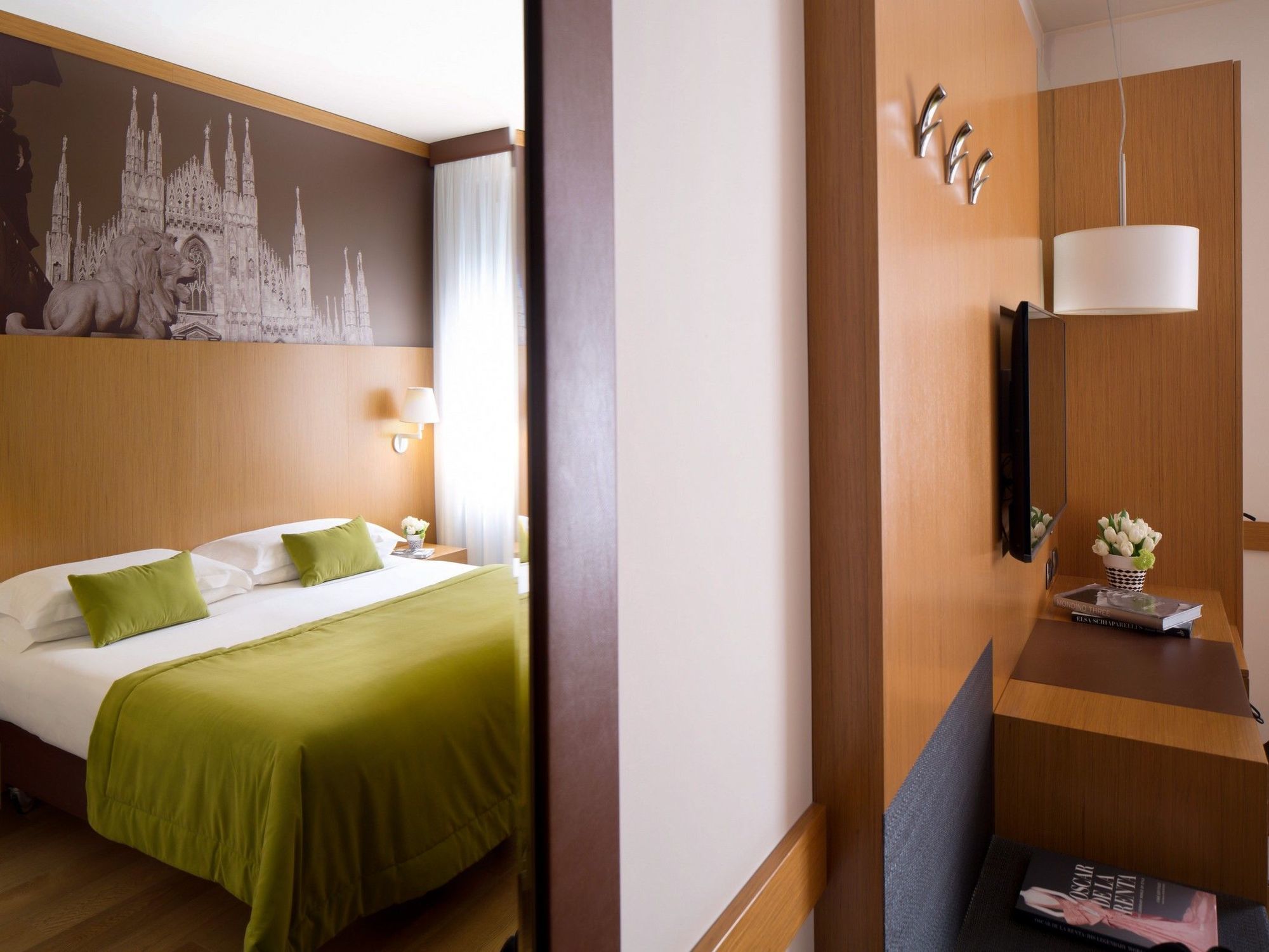 Starhotels Tourist Milano Rom bilde
