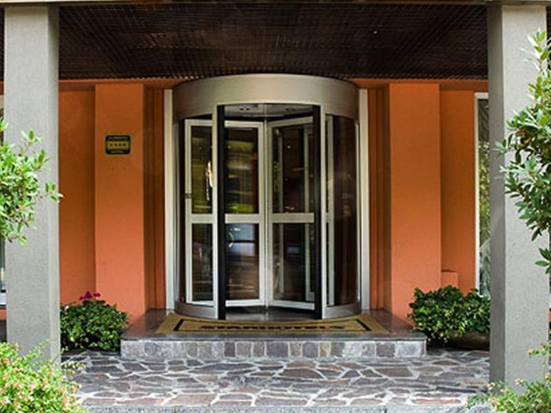 Starhotels Tourist Milano Eksteriør bilde